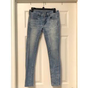 American Eagle Light Wash Jeans